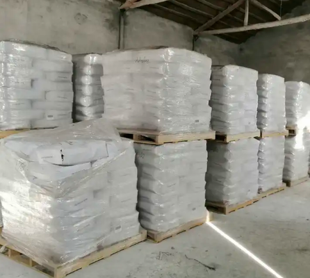 SG-3 Yüksek Moleküler Ağırlık, Ultra Düşük Kirlilik Parçacıkları ve Yüksek Gözeneklilikli PVC Süspansiyonu